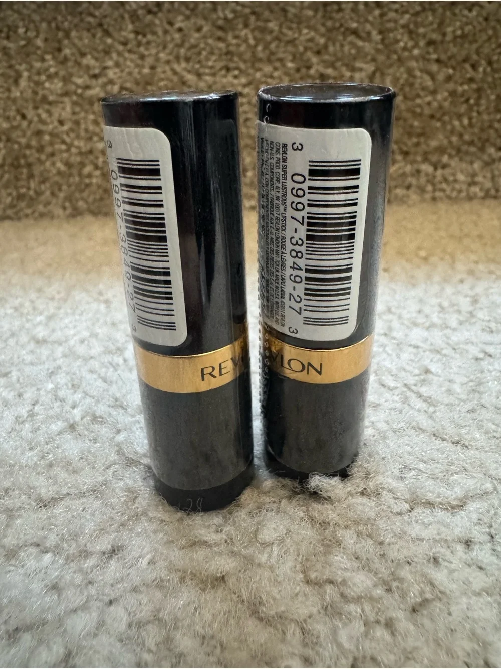 Revlon Super Lustrous Lipstick 027 Violet Frenzy - Purple Pearl 2 pack - Picture 3 of 3